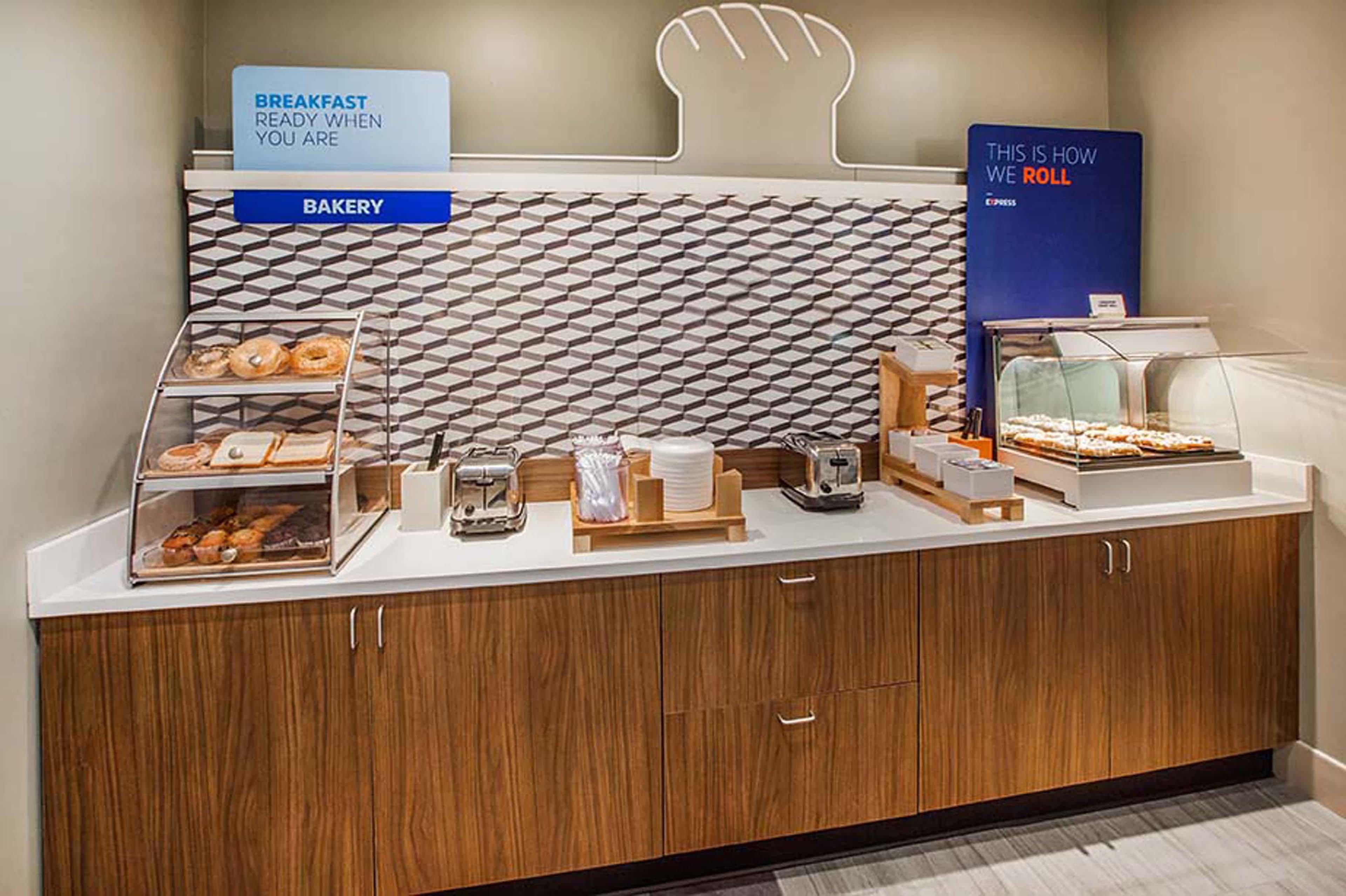 Holiday Inn Express & Suites - Cartersville By Ihg Exteriör bild